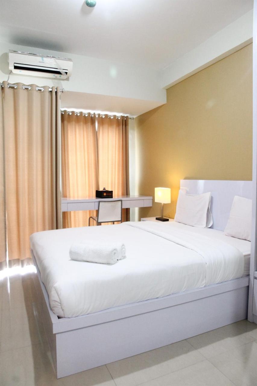 Comfortable Studio Apartment Grand Dhika City By Travelio Bekasi Esterno foto